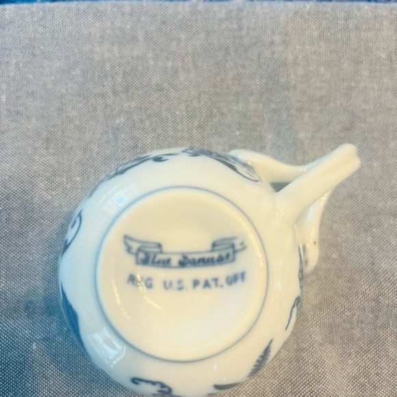Blue Danube tea cup - Picture 2 of 3